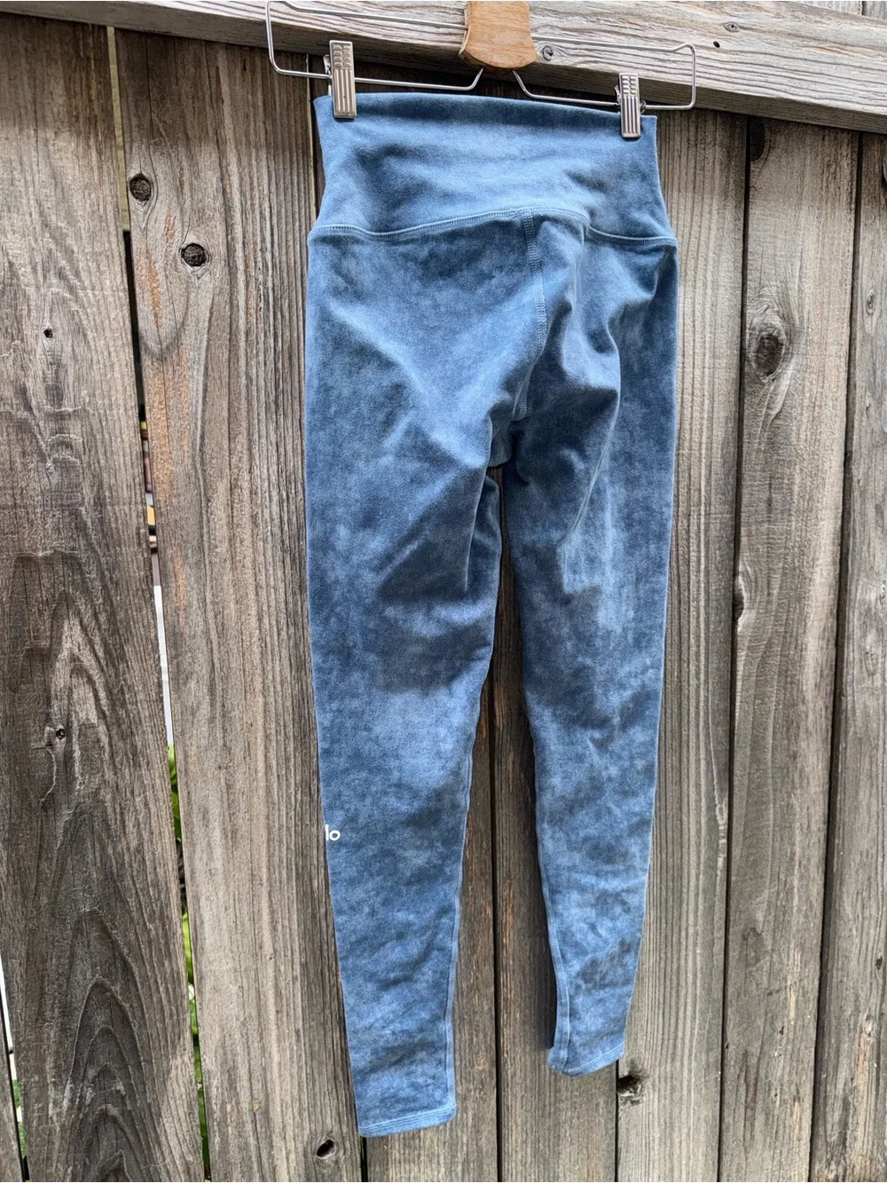ALO Yoga High-Waist Airbrush Legging (Denim Blue) Size XS